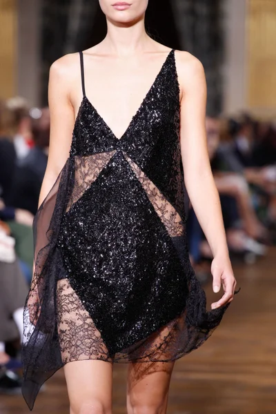 Look 27